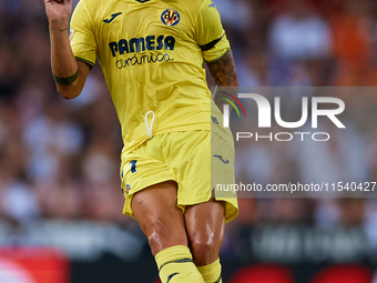 Yeremy Pino of Villarreal CF is in action during the LaLiga EA Sports match between Valencia CF and Villarreal CF at Mestalla stadium in Val...