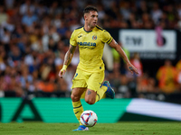 Kiko Femenia of Villarreal CF is in action during the LaLiga EA Sports match between Valencia CF and Villarreal CF at Mestalla stadium in Va...