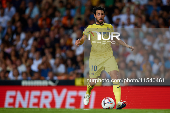 Dani Parejo of Villarreal CF is in action during the LaLiga EA Sports match between Valencia CF and Villarreal CF at Mestalla stadium in Val...