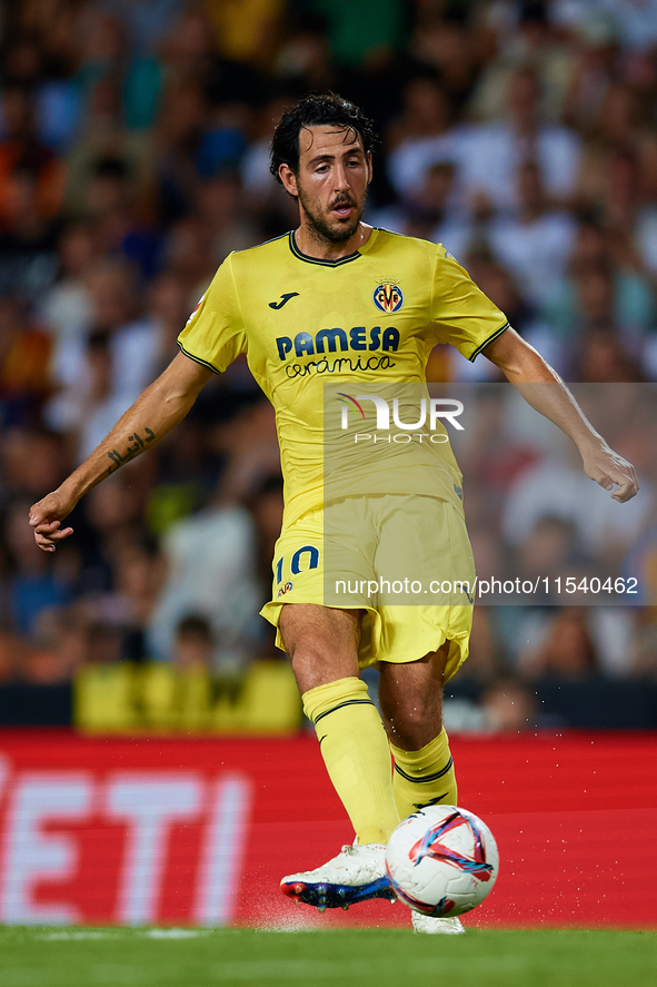 Dani Parejo of Villarreal CF is in action during the LaLiga EA Sports match between Valencia CF and Villarreal CF at Mestalla stadium in Val...