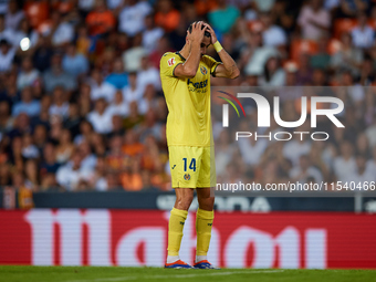 Santi Comesana Veiga of Villarreal CF reacts during the LaLiga EA Sports match between Valencia CF and Villarreal CF at Mestalla stadium in...