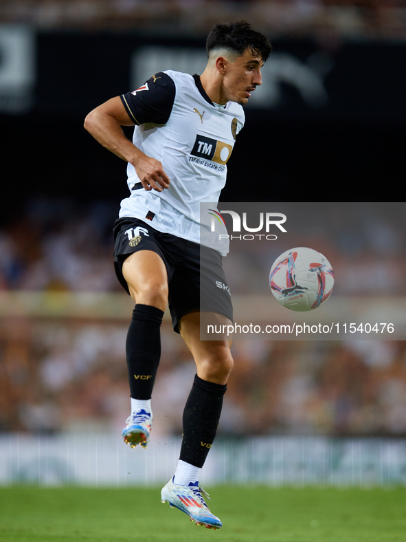 Diego Lopez of Valencia CF is in action during the LaLiga EA Sports match between Valencia CF and Villarreal CF at Mestalla stadium in Valen...