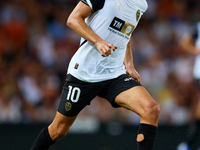 Andre Almeida of Valencia CF is in action during the LaLiga EA Sports match between Valencia CF and Villarreal CF at Mestalla stadium in Val...