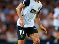 Andre Almeida of Valencia CF is in action during the LaLiga EA Sports match between Valencia CF and Villarreal CF at Mestalla stadium in Val...