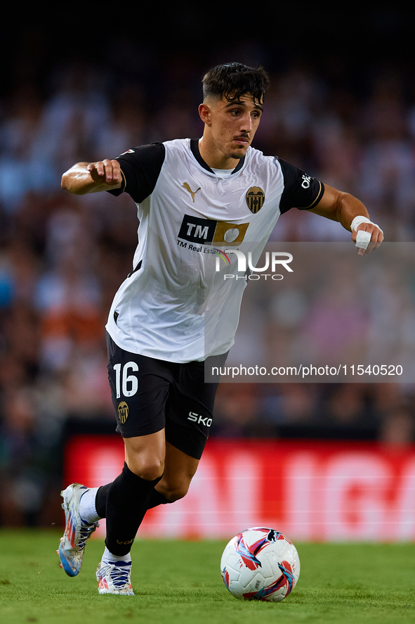 Diego Lopez of Valencia CF is in action during the LaLiga EA Sports match between Valencia CF and Villarreal CF at Mestalla stadium in Valen...