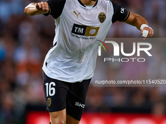 Diego Lopez of Valencia CF is in action during the LaLiga EA Sports match between Valencia CF and Villarreal CF at Mestalla stadium in Valen...