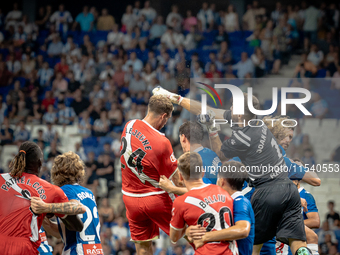 Joan Garcia during the LaLiga EA Sports match between RCD Espanyol de Barcelona and Rayo Vallecano, on August 31, 2024.  (