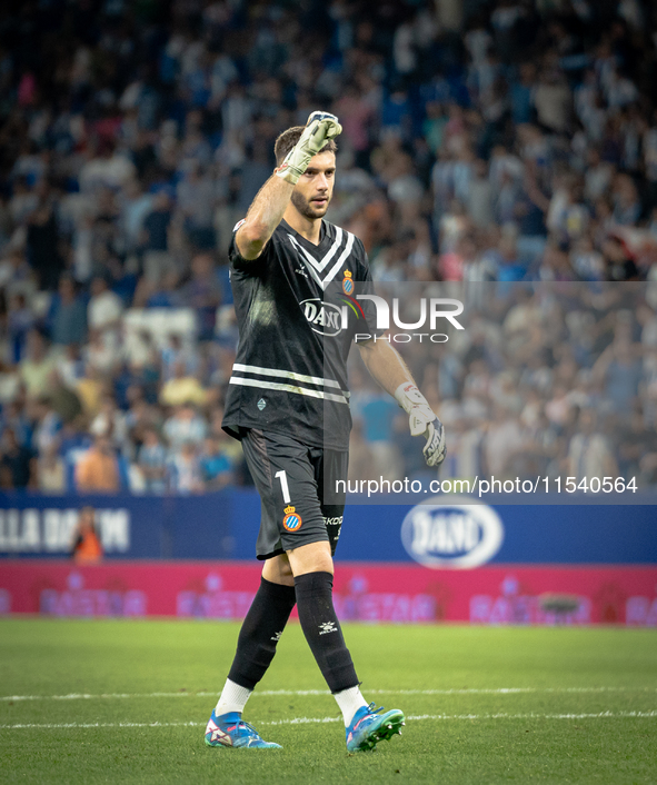 Joan Garcia during the LaLiga EA Sports match between RCD Espanyol de Barcelona and Rayo Vallecano, on August 31, 2024.  