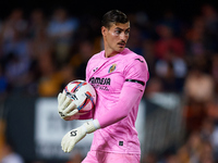 Diego Conde of Villarreal CF looks on during the LaLiga EA Sports match between Valencia CF and Villarreal CF at Mestalla stadium in Valenci...