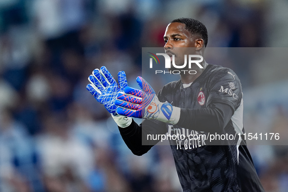 Mike Maignan of AC Milan gestures during the Serie A Enilive match between SS Lazio and AC Milan at Stadio Olimpico on Aug 31, 2024 in Rome,...