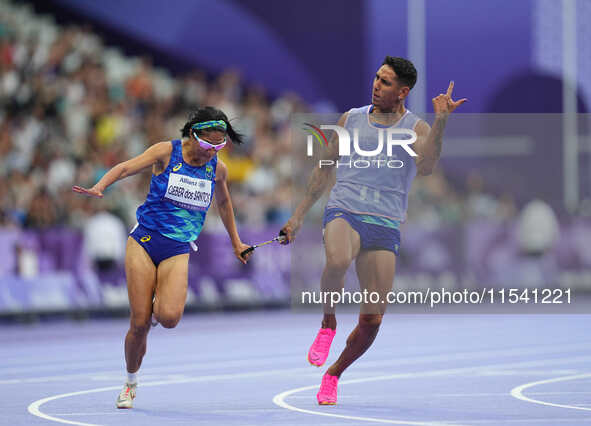 Jerusa Geber Dos Santos of Brazil beats the world record in Women's 100m - T11 Semi-Finals during the Paris 2024 Paralympic Games at Stade d...