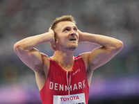 Daniel Wagner of Denmark celebrates winning silver in Men's 100m - T63 Final during the Paris 2024 Paralympic Games at Stade de France on Se...