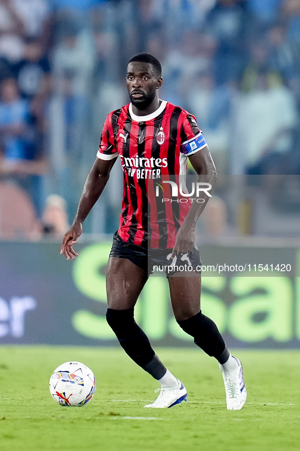 Fikayo Tomori of AC Milan during the Serie A Enilive match between SS Lazio and AC Milan at Stadio Olimpico on Aug 31, 2024 in Rome, Italy. 