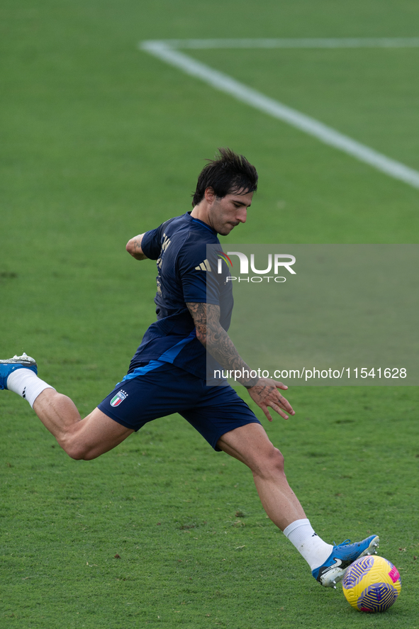 Sandro Tonali attends the Italian National team training camp at Centro Tecnico Federale in Florence, Italy. 