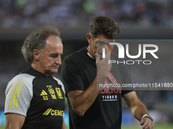 Veljko Paunovic, Head Coach of Tigres, enters the field during Matchday 6 against Pumas as part of the Torneo de Apertura 2024 Liga MX at Es...