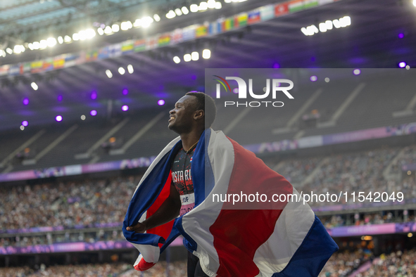 Sherman Isidro Guity Guity of Costa Rica reacts after winning the gold medal in the Men's 100m - T64 Final at Stade de France during the Par...