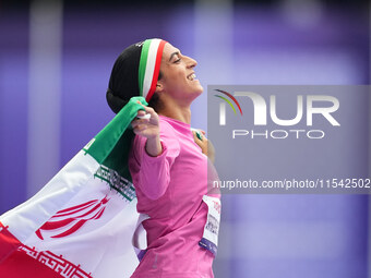 Hajar Safarzadeh Ghahderijani of Islamic Republic of Iran celebrates winning silver in Women's 400m - T12 Final during the Paris 2024 Paraly...