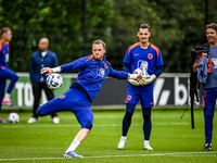 Netherlands goalkeepers Mark Flekken and Nick Olij during the training and press conference for the Netherlands Nations League season 2024-2...