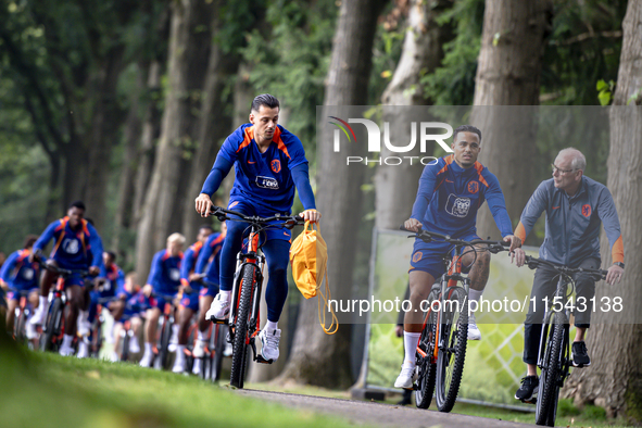 Netherlands goalkeeper Nick Olij and Netherlands player Justin Kluivert during the training and press conference for the Netherlands Nations...