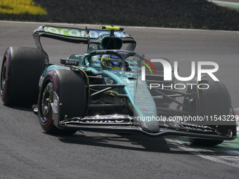 Fernando Alonso of Spain drives the (14) Aston Martin Aramco Cognizant F1 Team AMR24 Mercedes during the race of the Formula 1 Pirelli Gran...