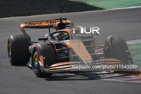 Oscar Piastri of Australia drives the (81) McLaren F1 Team MCL38 Mercedes during the race of the Formula 1 Pirelli Gran Premio d'Italia 2024...