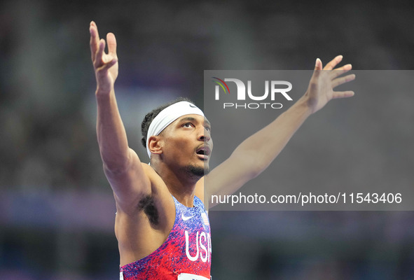 Jaydin Blackwell of United States of America celebrates winning gold in Men's 400m - T38 Final during the Paris 2024 Paralympic Games at Sta...