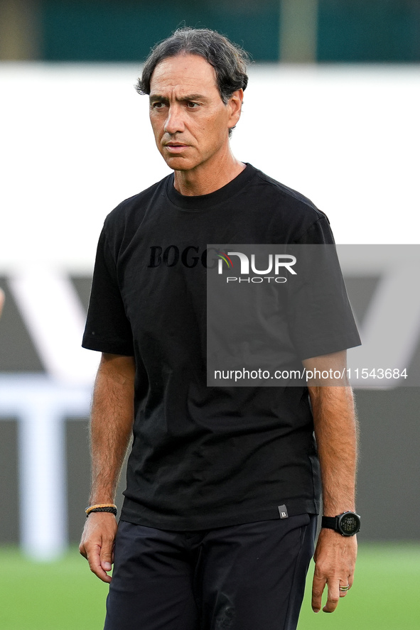 Alessandro Nesta head coach of AC Monza looks on during the Serie A Enilive match between ACF Fiorentina and AC Monza at Stadio Artemio Fran...