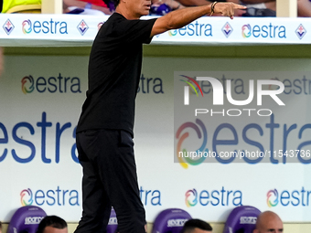 Alessandro Nesta head coach of AC Monza gestures during the Serie A Enilive match between ACF Fiorentina and AC Monza at Stadio Artemio Fran...