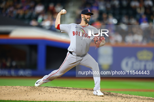 Boston Red Sox pitcher Chris Martin #55 throws during the ninth inning of the baseball game against the New York Mets at Citi Field in Coron...