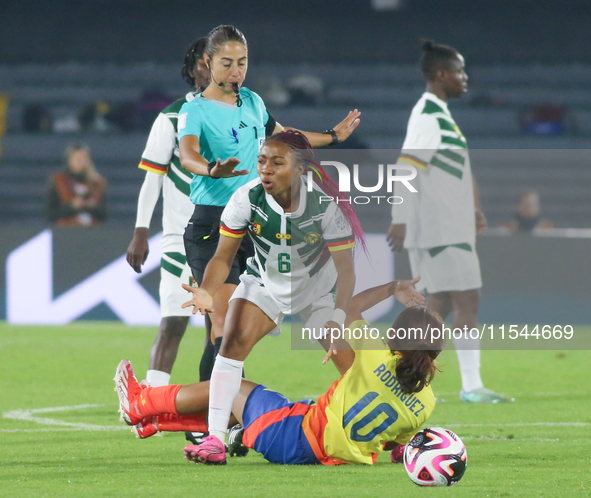 Gabriela Rodriguez of Colombia and Toko Njoya of Cameroon fight for the ball during the FIFA U-20 Women's World Cup 2024 match between Colom...