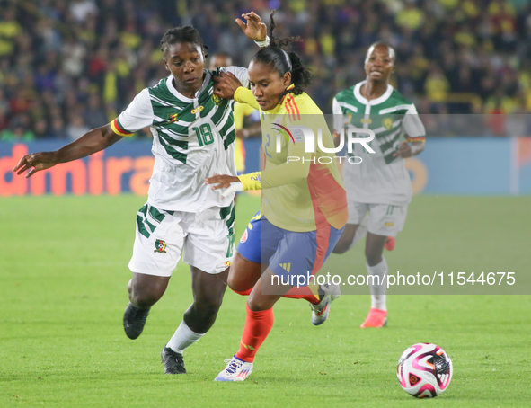 Mary Jose Alvarez of Colombia and Nina Ngueleu of Cameroon fight for the ball during the FIFA U-20 Women's World Cup 2024 match between Colo...