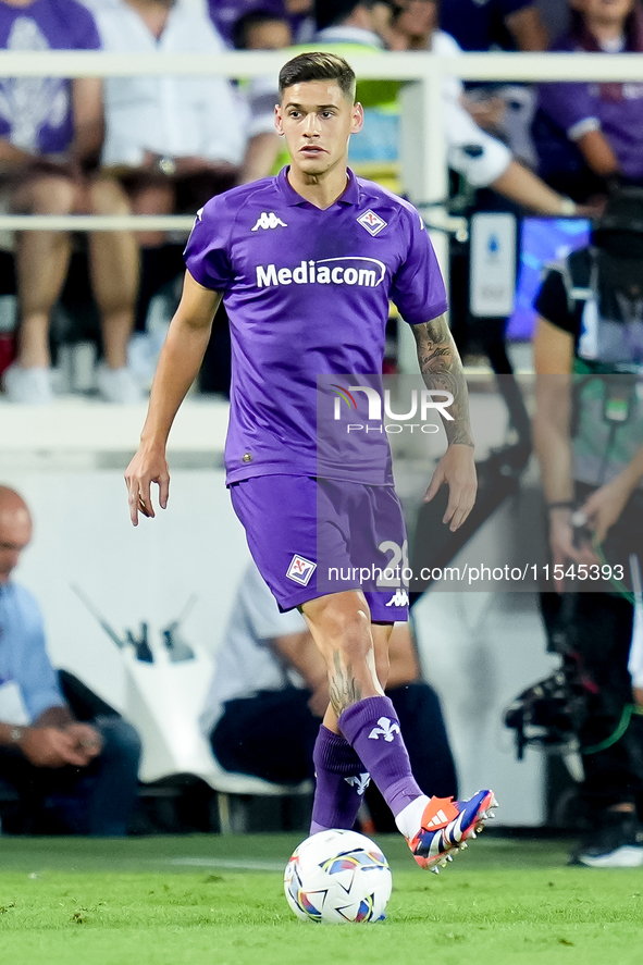 Lucas Martinez Quarta of ACF Fiorentina during the Serie A Enilive match between ACF Fiorentina and AC Monza at Stadio Artemio Franchi on Se...