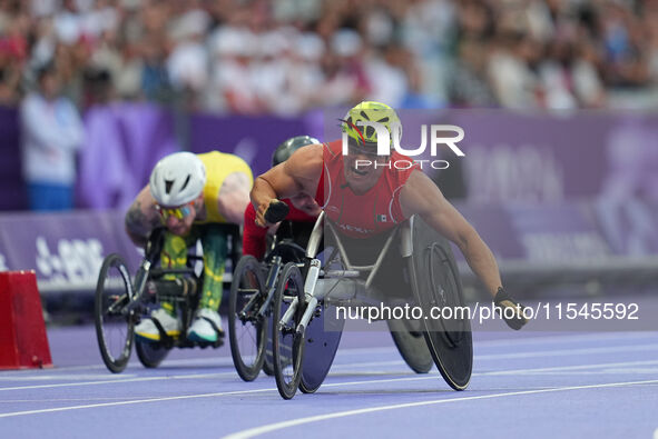 Juan Pablo Cervantes Garcia of Mexico celebrates winning gold in Men's 100m - T54 Final during the Paris 2024 Paralympic Games at Stade de F...