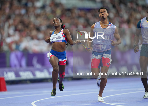 Darlenys De La Cruz Severino of Dominican Republic in action in Women's 100m - T12 Round 1 during the Paris 2024 Paralympic Games at Stade d...