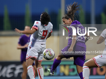 Luna Vanzeir of Anderlecht heads the ball towards the goal during the UEFA Women's Champions League First qualifying round, Semi-finals CP-G...