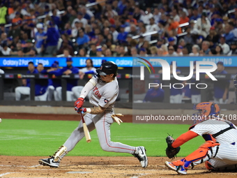 Boston Red Sox Jarren Duran #16 doubles during the third inning of the baseball game against the New York Mets at Citi Field in Corona, N.Y....