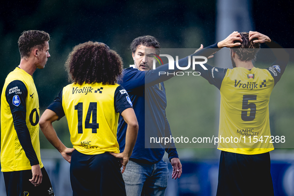 NAC trainer Carl Hoefkens during the match Schalke 04 vs. NAC (friendly) at the Parkstadium for the Dutch Eredivisie season 2024-2025 in Gel...