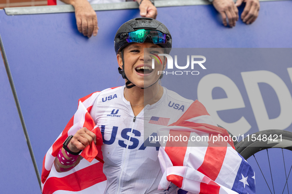 Oksana Masters reacts after she wins the Para-Cycling - Women's H5 Road Race at Clichy-sous-Bois during the Paris 2024 Paralympic Games in P...