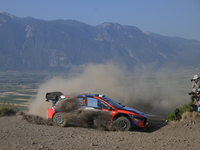 The driver Ott Tanak and co-driver Martin Jarveoja of the Hyundai Shell Mobis World Rally Team, in a Hyundai i20 N Rally1 Hybrid, face shake...