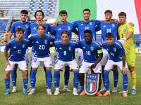 Italy U21 players pose for a team photo during the UEFA U21 Euro 2025 Qualifier match between Italy and San Marino at the Domenico Francioni...