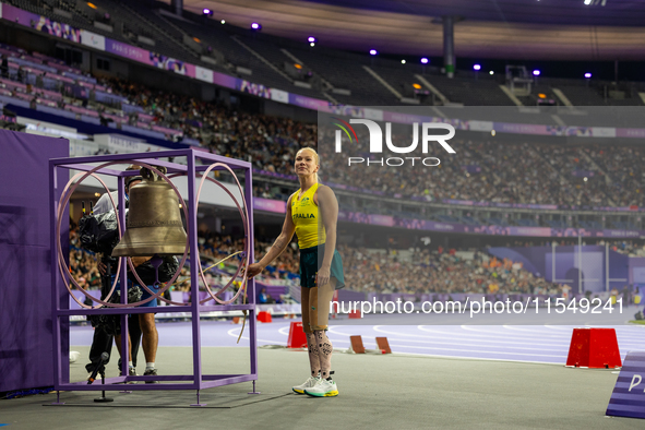 Vanessa Low of Australia reacts after winning the gold medal in the Women's Long Jump - T63 at Stade de France during the Paris 2024 Paralym...