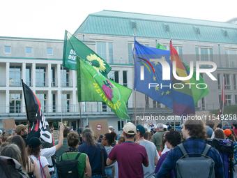 Thousands of people take part in a demonstration against an AF politician event for community dialogue at Essen Philharmonic Hall in Essen,...