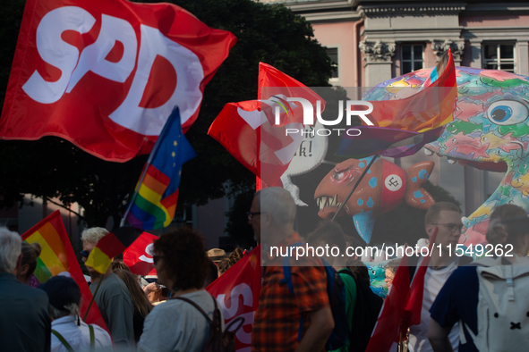 Thousands of people take part in a demonstration against an AF politician event for community dialogue at Essen Philharmonic Hall in Essen,...