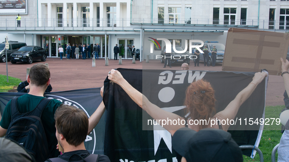 Thousands of people take part in a demonstration against an AF politician event for community dialogue at Essen Philharmonic Hall in Essen,...