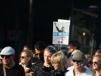 Thousands of people take part in a demonstration against an AF politician event for community dialogue at Essen Philharmonic Hall in Essen,...