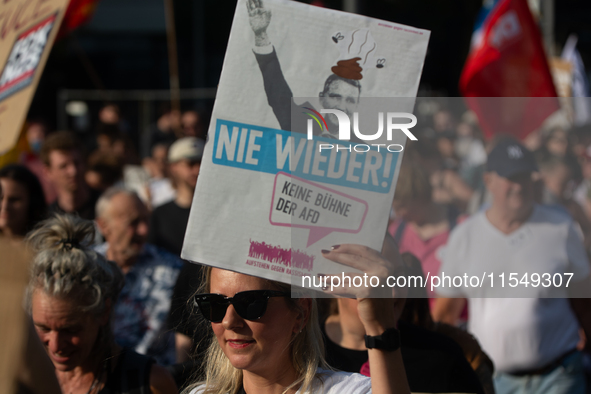 Thousands of people take part in a demonstration against an AF politician event for community dialogue at Essen Philharmonic Hall in Essen,...