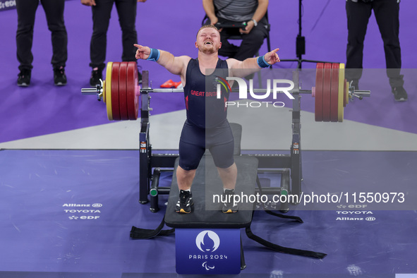 Mark Swan of Team Great Britain reacts during the Men's up to 65kg Para Powerlifting Final on day eight of the Paris 2024 Summer Paralympic...