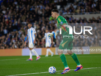 Emiliano Martinez of Argentina is in action during the FIFA World Cup 2026 Qualifier match between Argentina and Chile at Estadio Mas Monume...