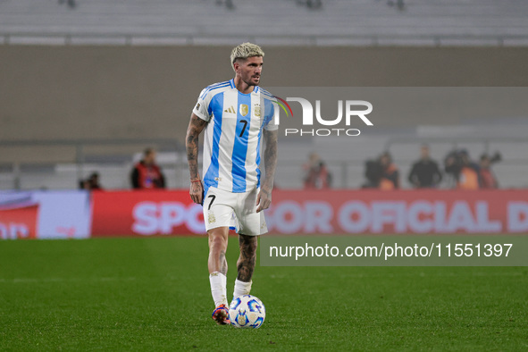 Rodrigo de Paul of Argentina is in action during the FIFA World Cup 2026 Qualifier match between Argentina and Chile at Estadio Mas Monument...