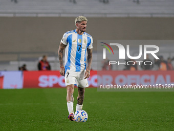 Rodrigo de Paul of Argentina is in action during the FIFA World Cup 2026 Qualifier match between Argentina and Chile at Estadio Mas Monument...